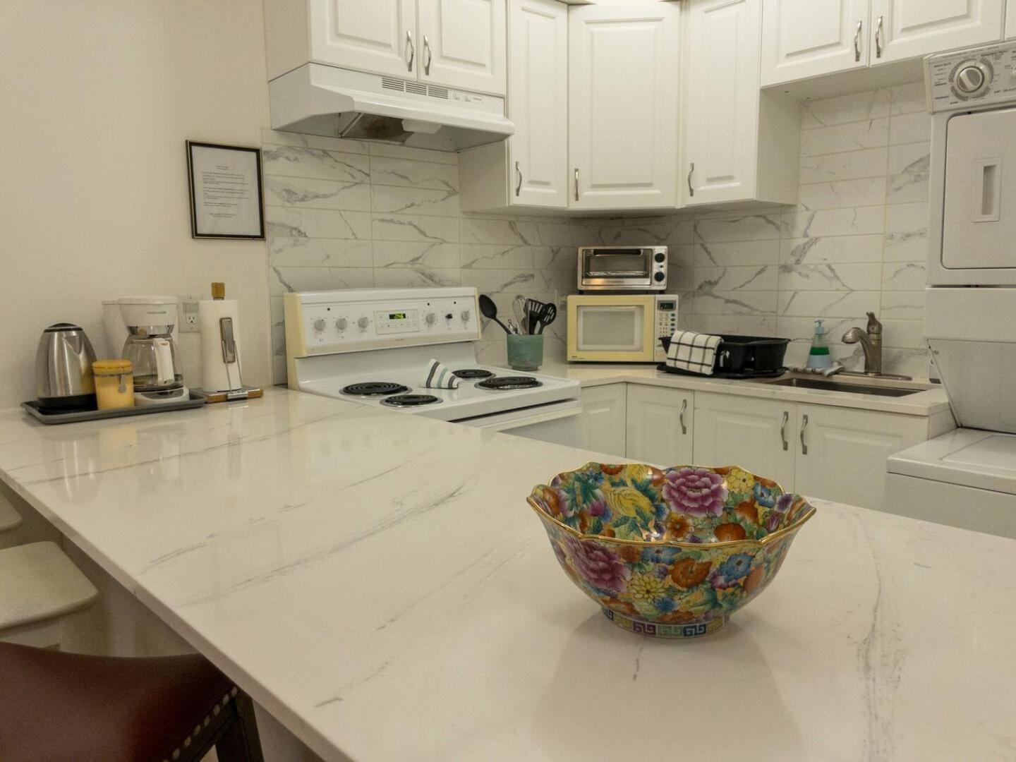 Heart Of Mtr For Memorable Experience 7Minmetro 2 Backyard Fully Equipped Villa Монреал Екстериор снимка