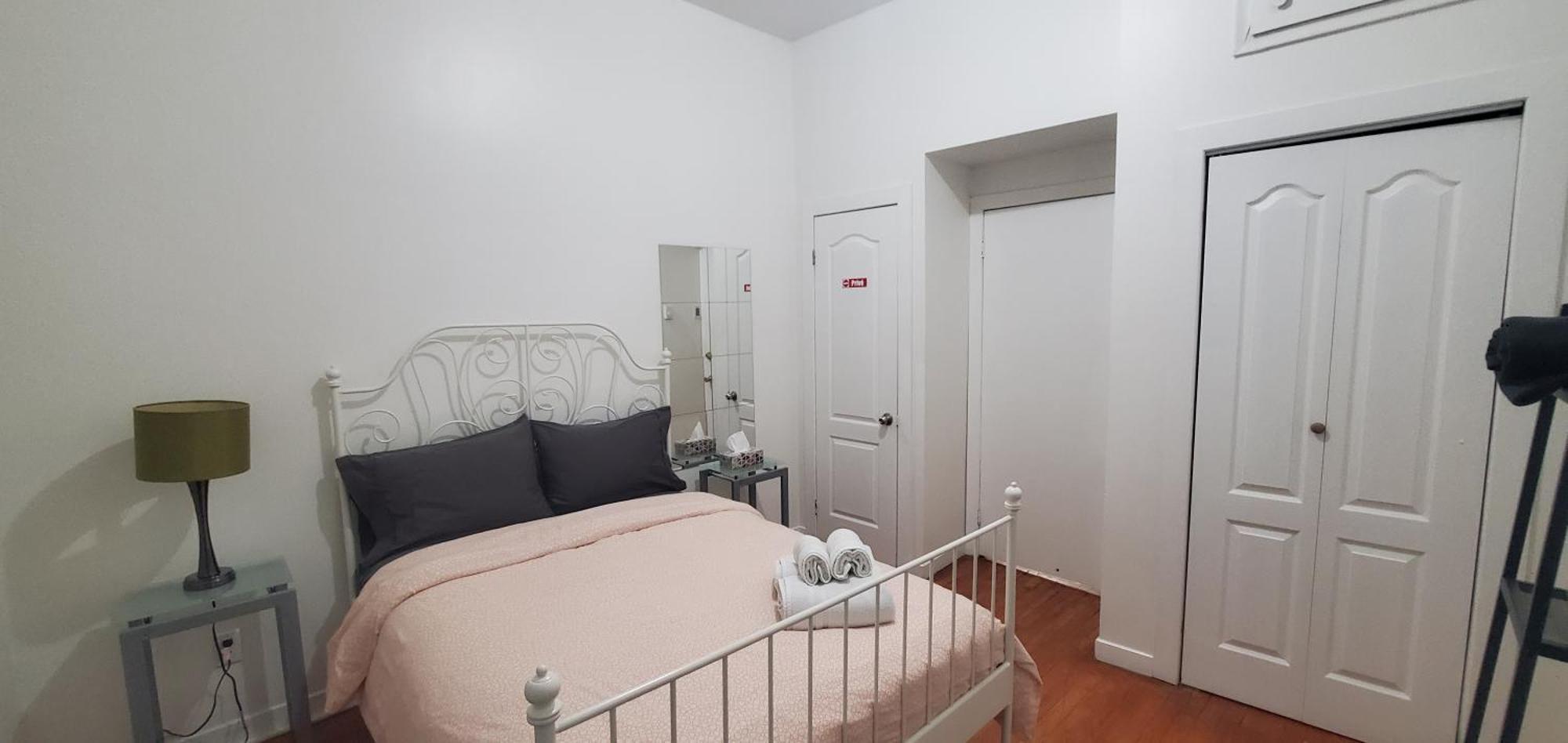 Heart Of Mtr For Memorable Experience 7Minmetro 2 Backyard Fully Equipped Villa Монреал Екстериор снимка