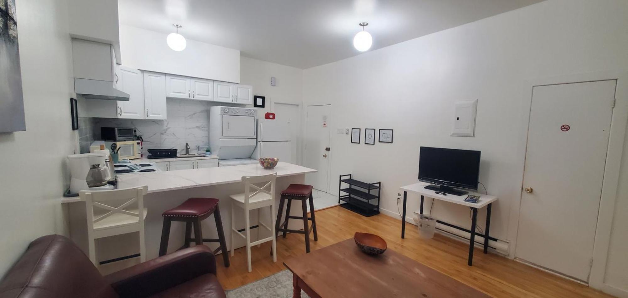 Heart Of Mtr For Memorable Experience 7Minmetro 2 Backyard Fully Equipped Villa Монреал Екстериор снимка